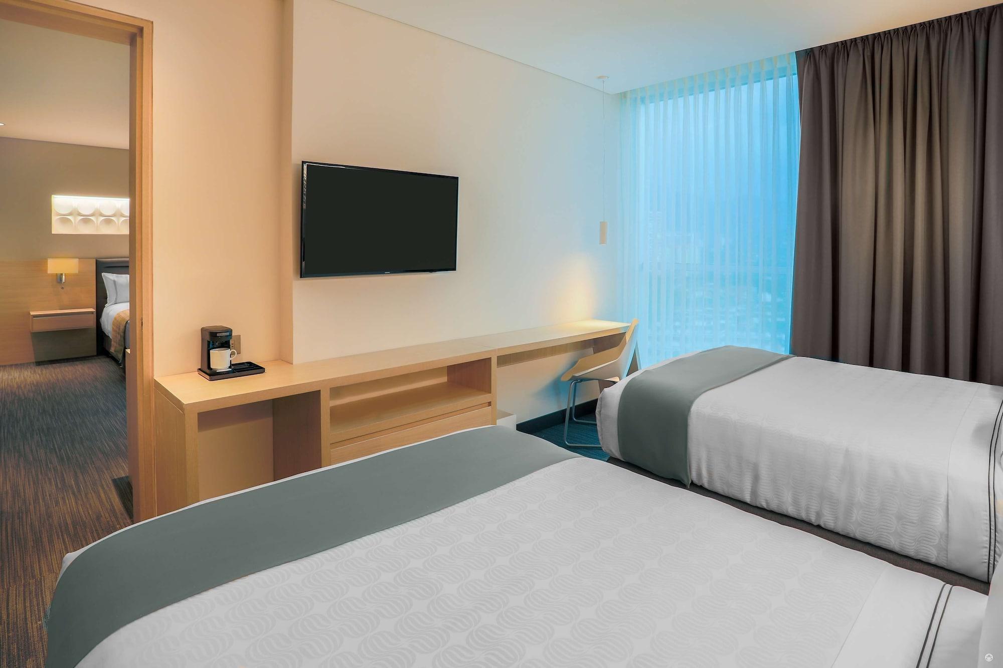 Sonesta Hotel Bucaramanga Floridablanca Buitenkant foto A typical room at the hotel