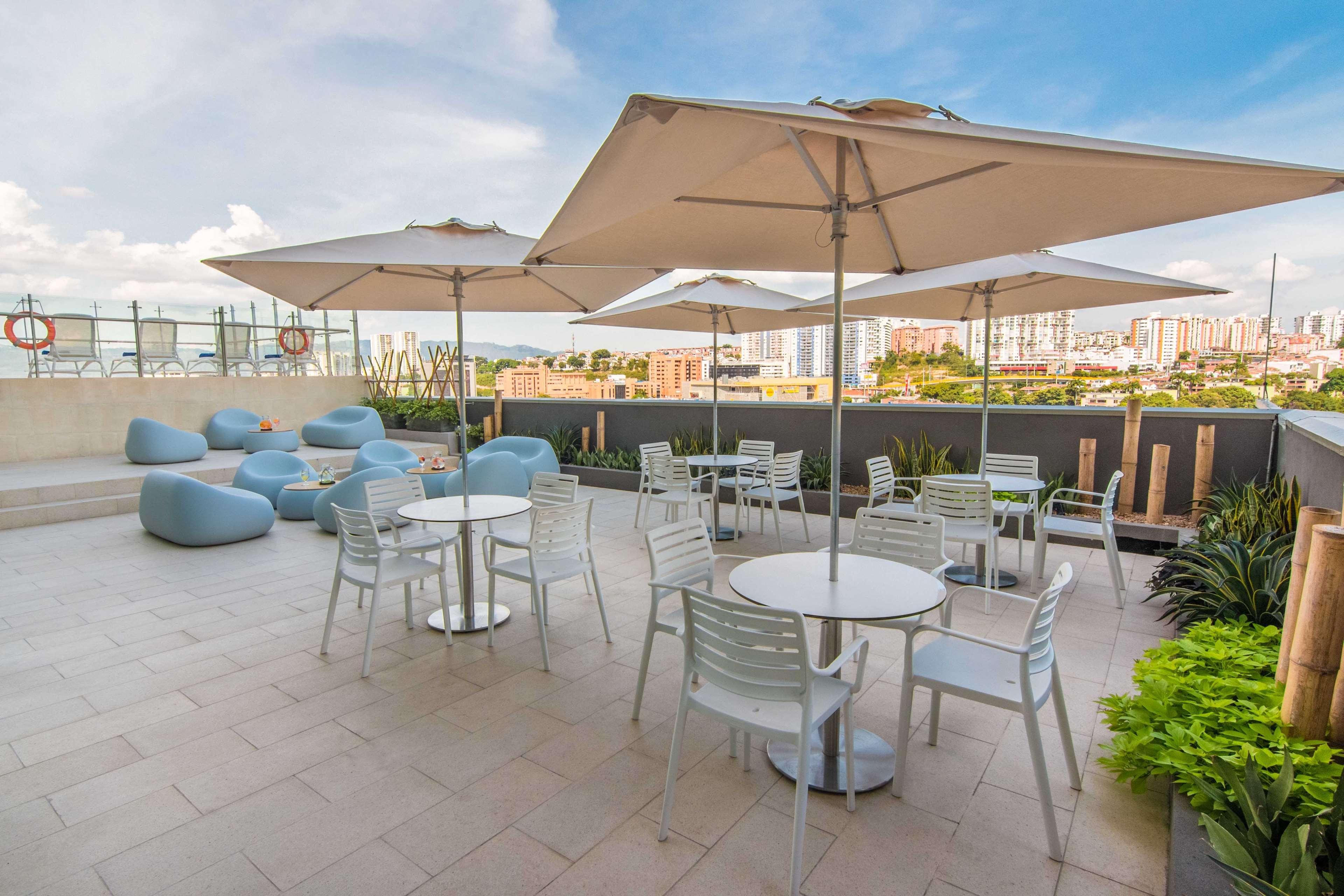 Sonesta Hotel Bucaramanga Floridablanca Buitenkant foto Sky Garden