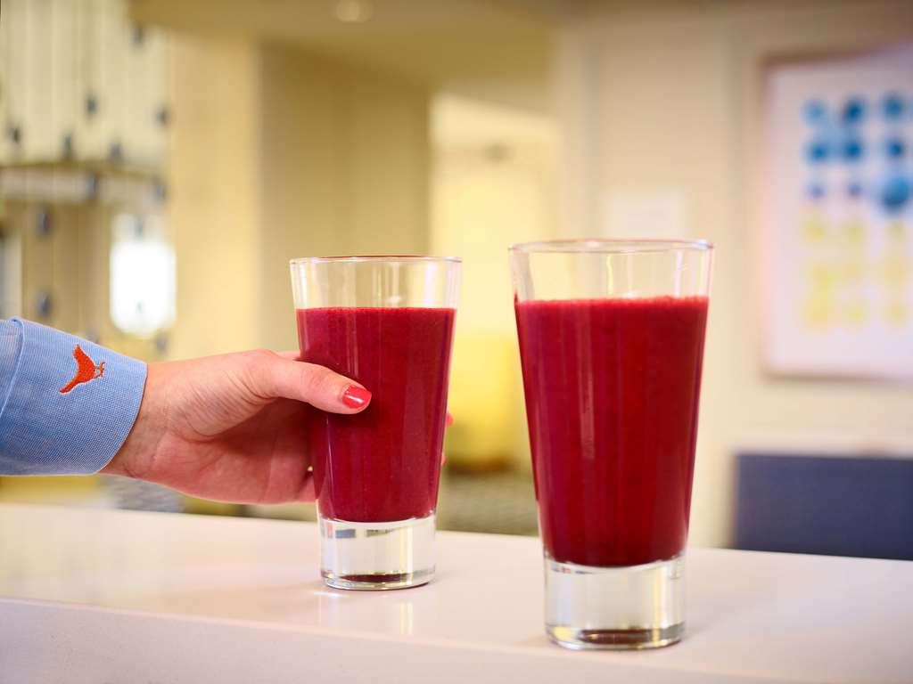 Sonesta Hotel Bucaramanga Floridablanca Faciliteiten foto A smoothie
